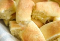 Effortless Air Fryer Dinner Rolls