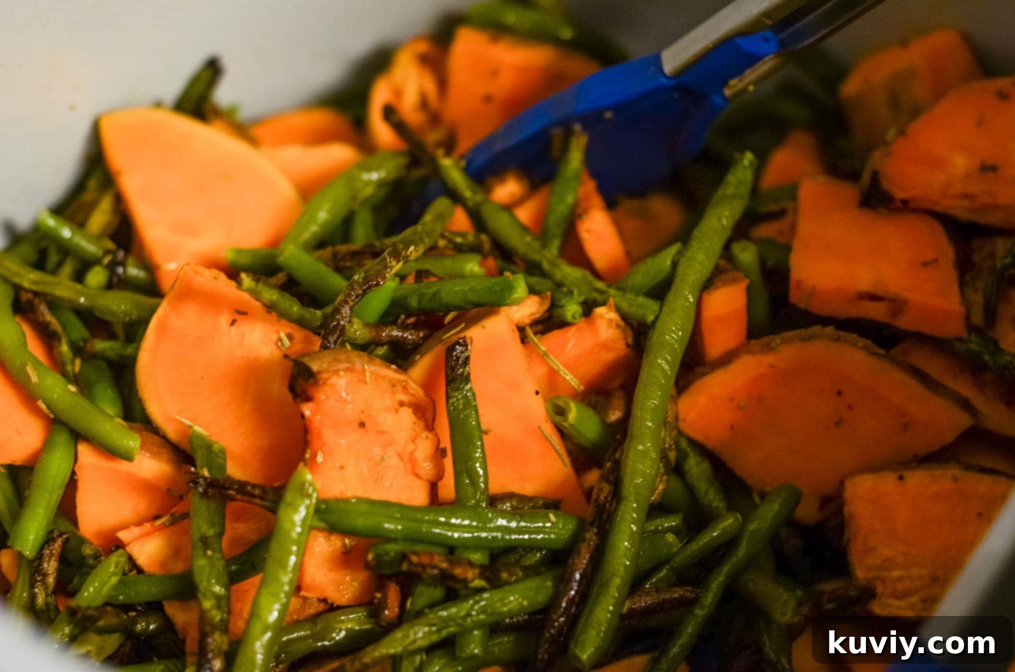 Air Fryer Chicken Drumsticks with Vegetables