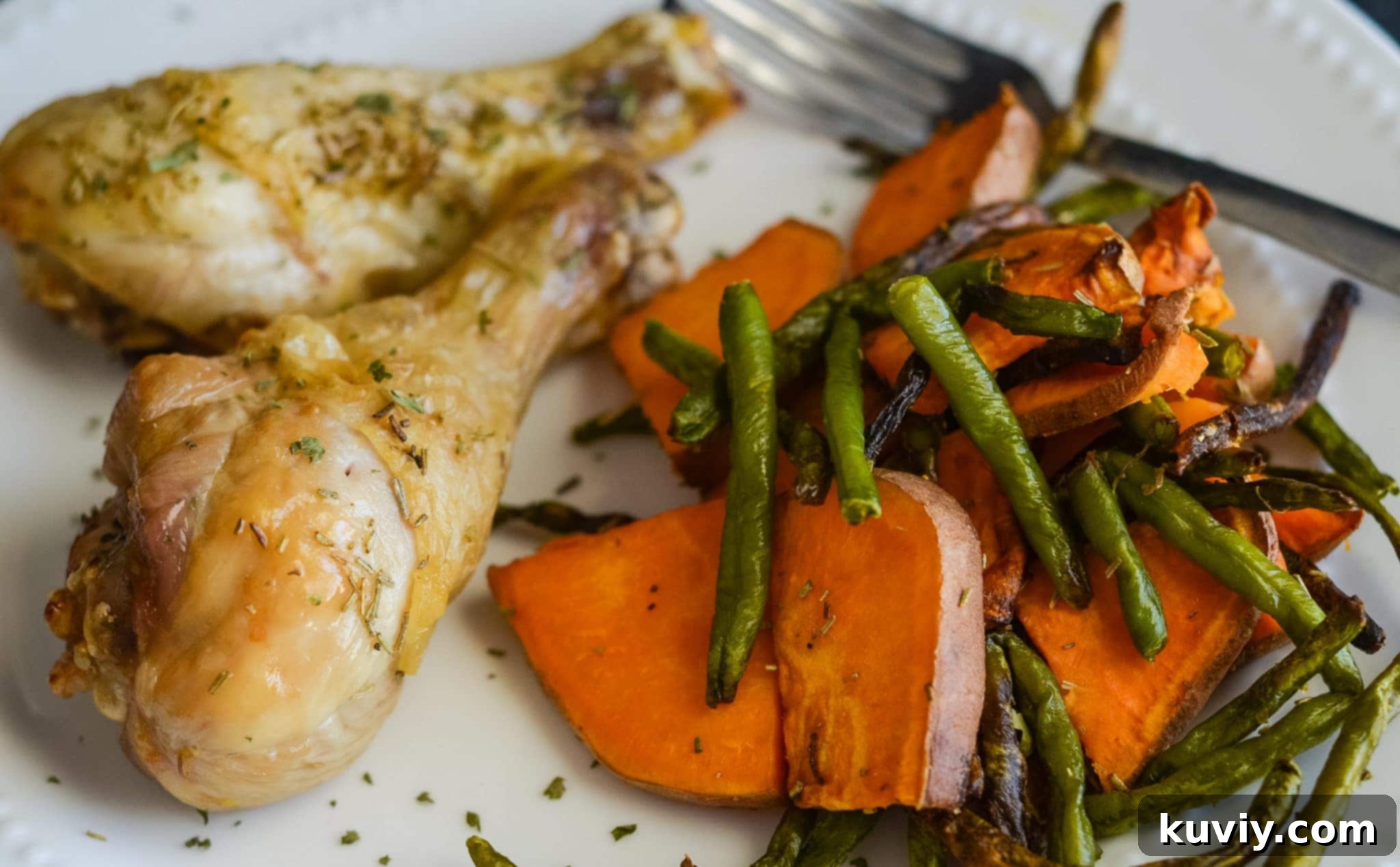 Air Fryer Chicken Drumsticks with Vegetables