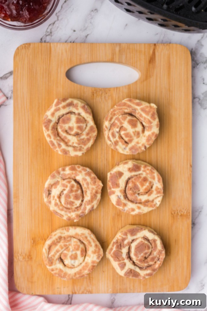 Sweetheart Air Fryer Cinnamon Rolls 3 Best Refrigerated Cinnamon Rolls for Air Fryer Hearts