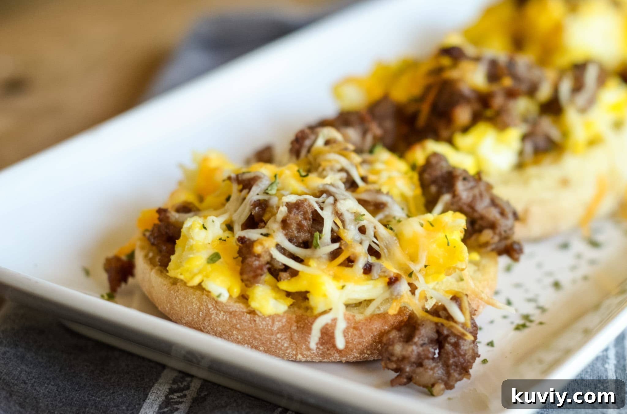 30+ Quick & Easy Air Fryer Breakfast Meals 9 Air Fryer Breakfast Pizzas with English Muffins